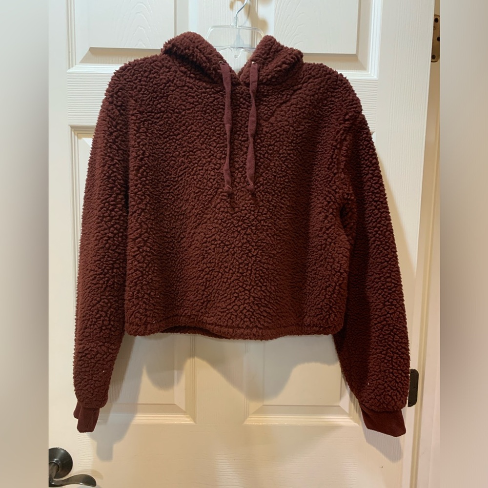 Colsie Deep Maroon Sherpa cropped hoodie’s Size XL